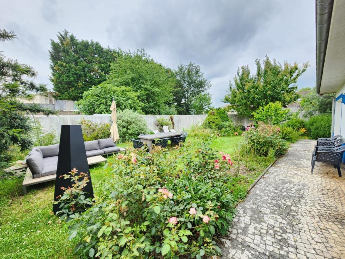 La Maison Du Bonheur Hébergement de vacances *